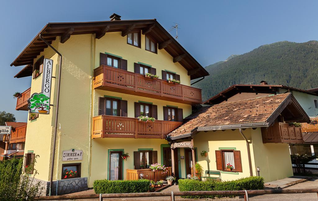 Garni Bonsai Bed & Breakfast Pinzolo Exterior foto