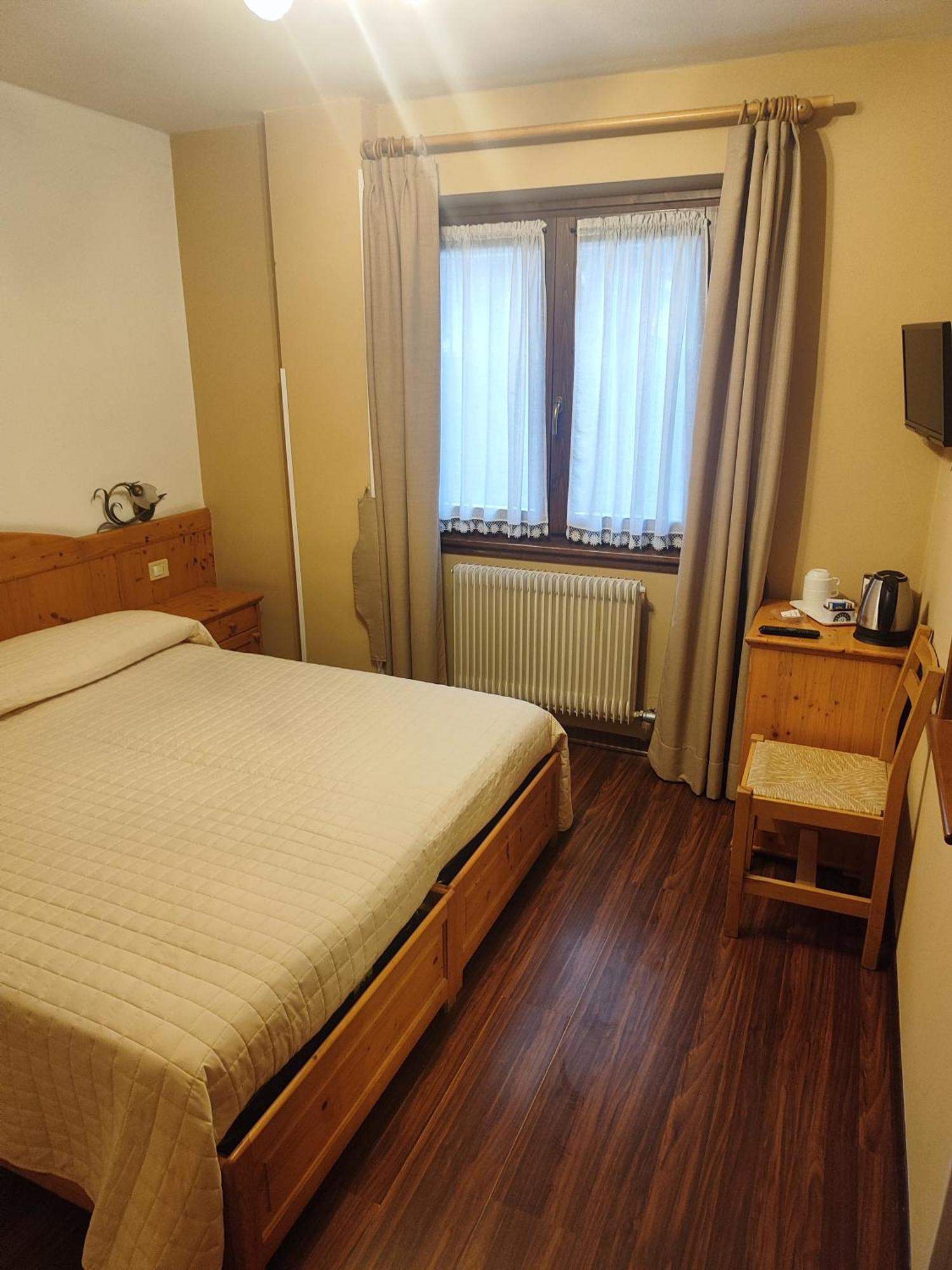 Garni Bonsai Bed & Breakfast Pinzolo Exterior foto