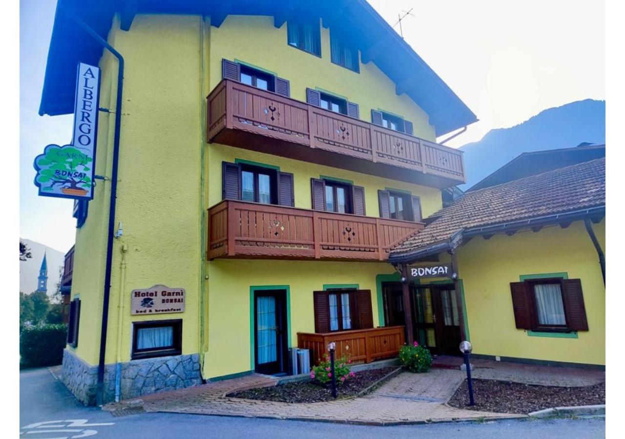 Garni Bonsai Bed & Breakfast Pinzolo Exterior foto