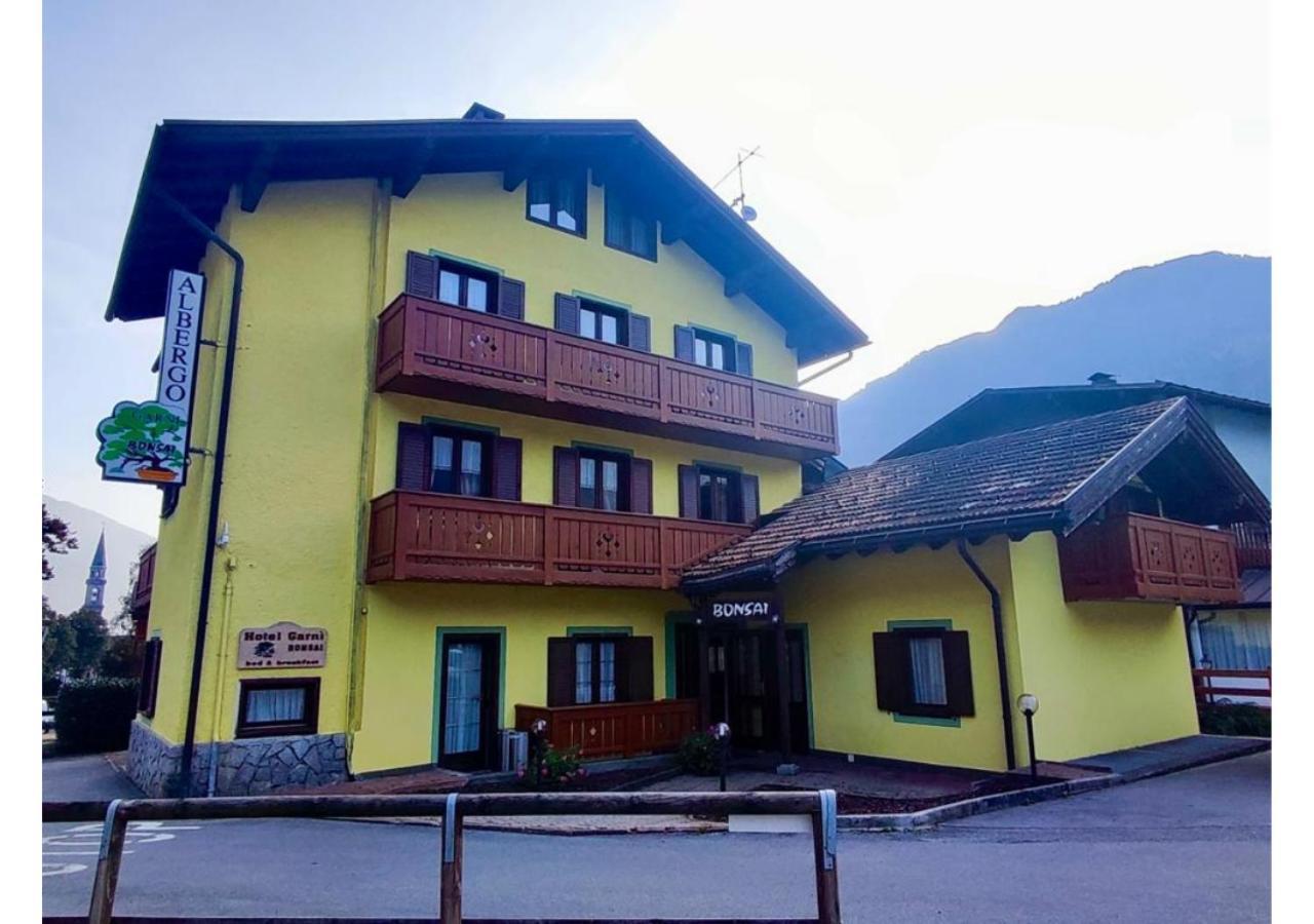 Garni Bonsai Bed & Breakfast Pinzolo Exterior foto
