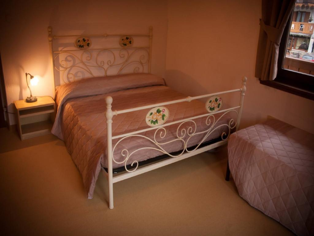 Garni Bonsai Bed & Breakfast Pinzolo Cameră foto