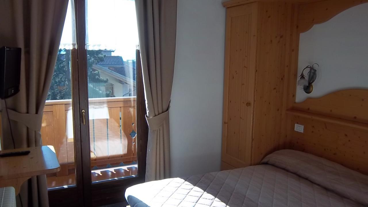Garni Bonsai Bed & Breakfast Pinzolo Exterior foto