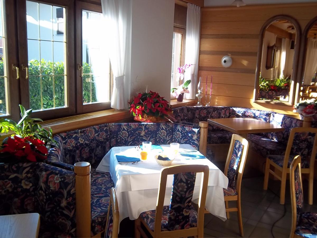 Garni Bonsai Bed & Breakfast Pinzolo Exterior foto